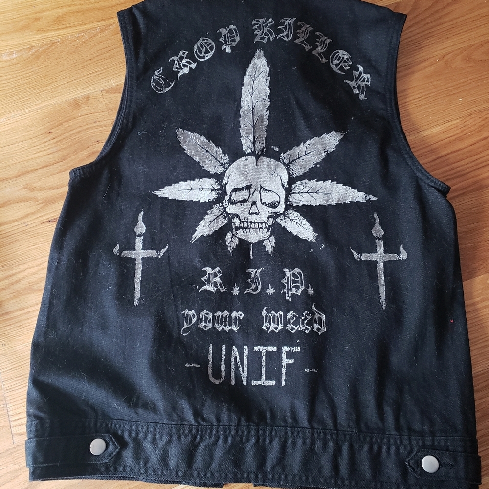 Unif crop killer black denim vest size small